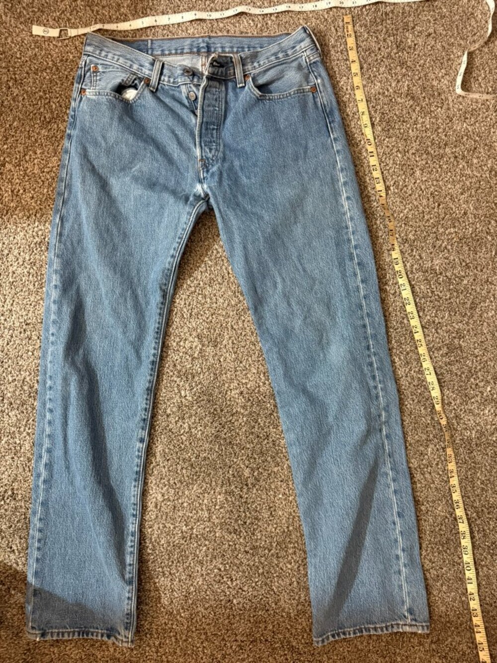 Levi's 501 Original Fit Button Fly Jeans Light Wash Men's Size 32x34 Distressed
